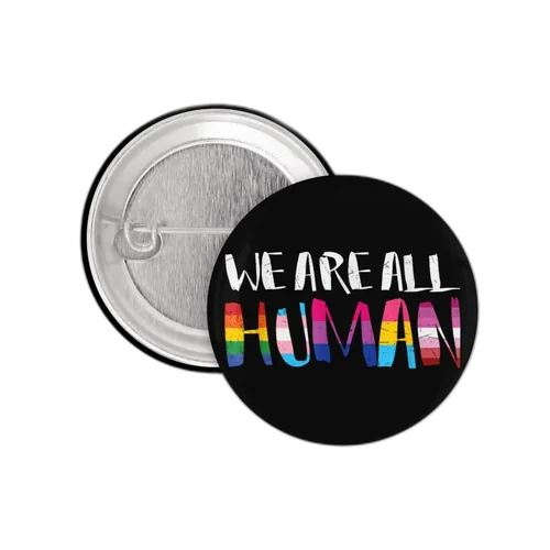 We're All Human Button, Motiv Antirassismus